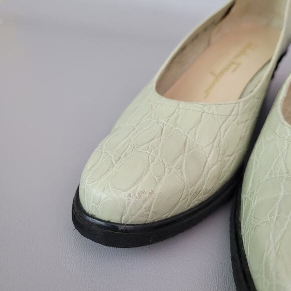 Salvatore Ferragamo Womens Wedge Flats Size 8 Narrow 2A Mint Green Croc Embossed - Picture 9 of 12